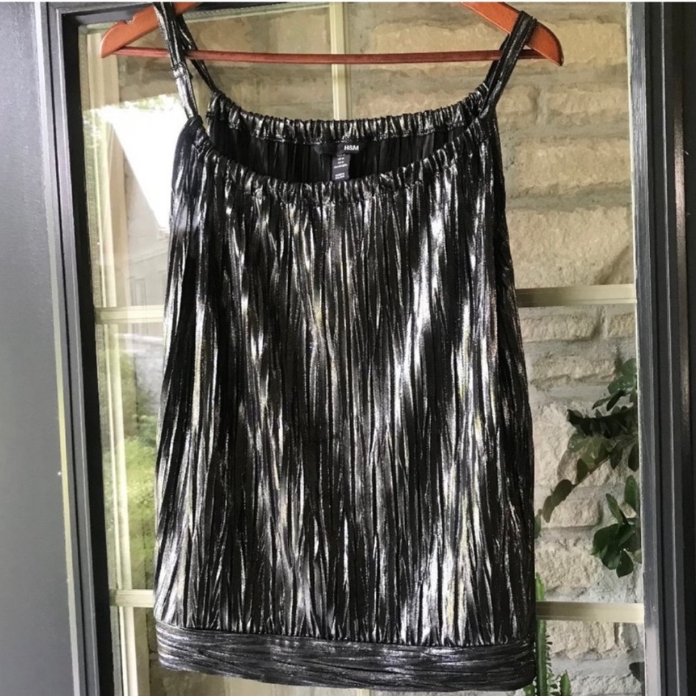 H&M Black Metallic Silver Tank Top Pleated Night Out M Like New